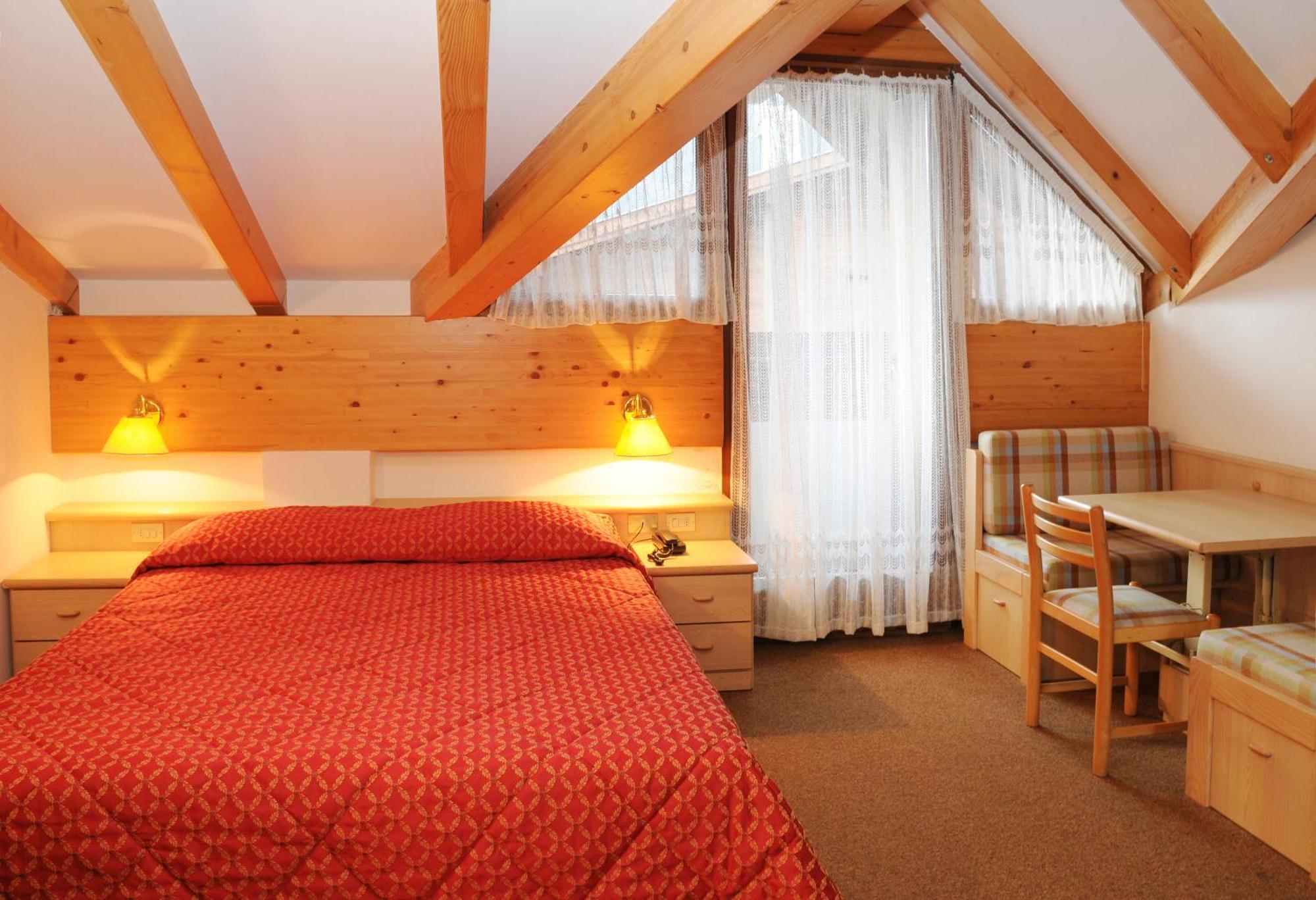 Hotel La Soldanella Moena Bagian luar foto