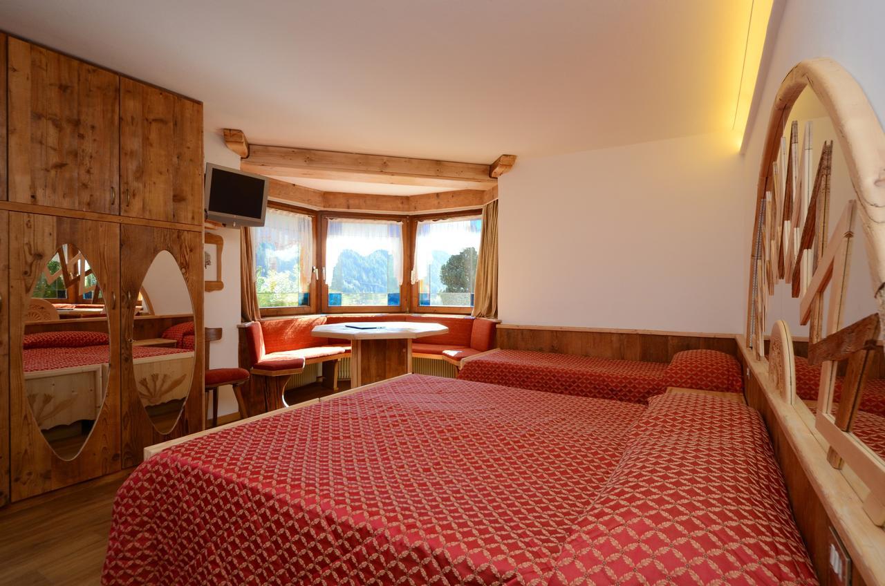 Hotel La Soldanella Moena Bagian luar foto