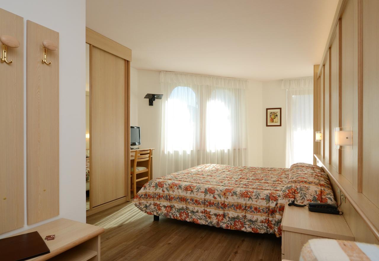Hotel La Soldanella Moena Bagian luar foto