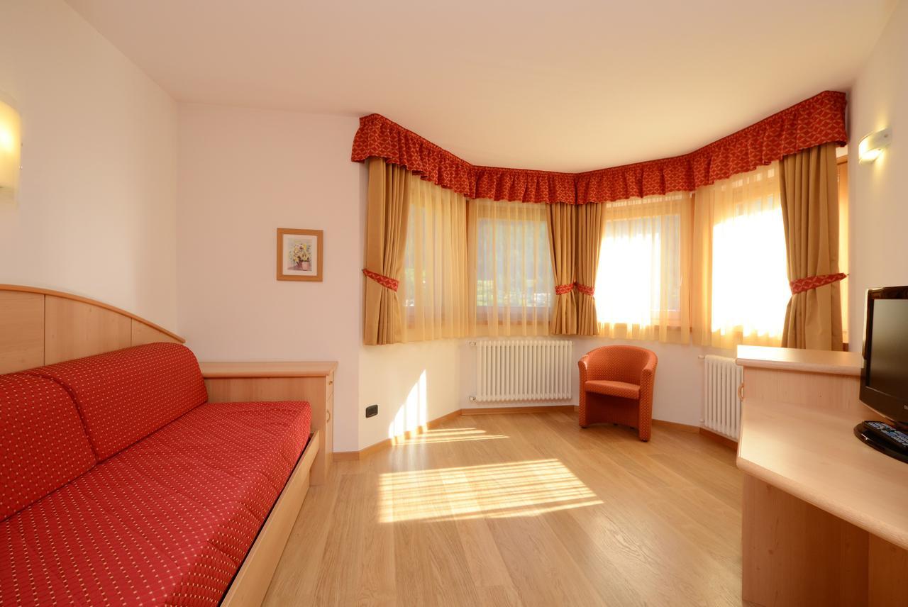 Hotel La Soldanella Moena Bagian luar foto